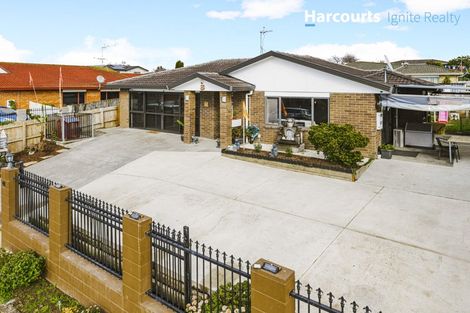 Photo of property in 48 Robert Ross Place, Clendon Park, Auckland, 2103