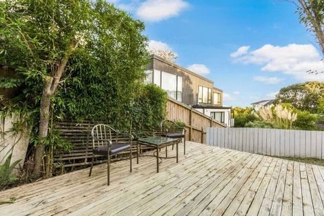 Photo of property in 4/78 Seaview Road, Castor Bay, Auckland, 0620