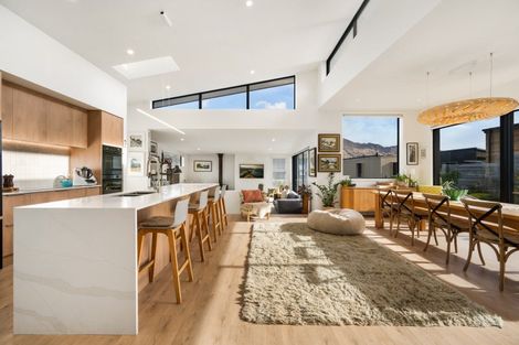Photo of property in 15 Mills Road, Wanaka, 9305