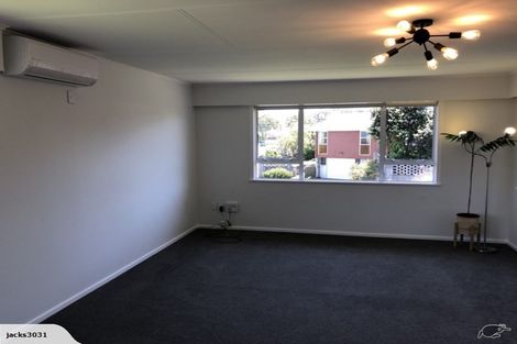 Photo of property in 2 Eton Place, Spotswood, New Plymouth, 4310