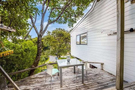 Photo of property in 26 Mceldowney Road, Titirangi, Auckland, 0604