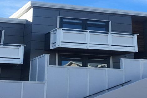 Photo of property in Pirie Street Townhouses, 11/35u Pirie Street, Mount Victoria, Wellington, 6011