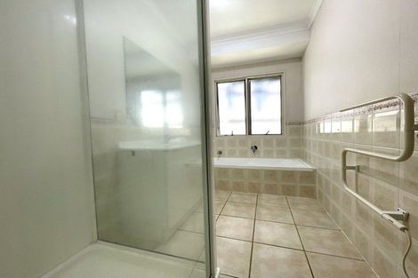 Photo of property in 7 Mullagh Place, East Tamaki Heights, Auckland, 2016