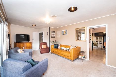 Photo of property in 2 Jarvis Place, Taradale, Napier, 4112