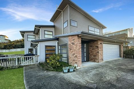 Photo of property in 12 Frankie Stevens Place, Riverstone Terraces, Upper Hutt, 5018
