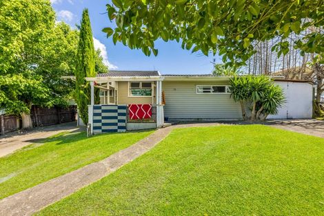 Photo of property in 16 Gainsborough Street, Manurewa, Auckland, 2102