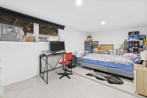 Photo of property in 37a Bradbury Road, Botany Downs, Auckland, 2010