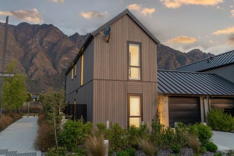 Photo of property in 1 Mulholland Drive, Jacks Point, 9371