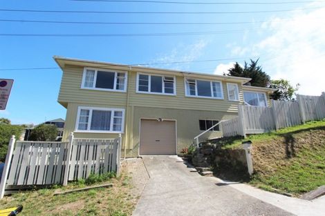 Photo of property in 1 Rimu Street, Tawa, Wellington, 5028