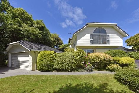 Photo of property in 2 Worsleys Road, Cracroft, Christchurch, 8025