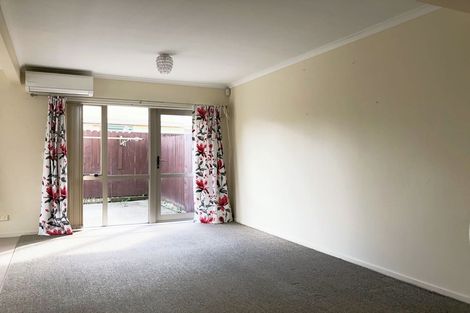 Photo of property in 45 Pooks Road, Ranui, Auckland, 0612