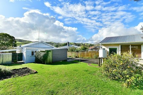 Photo of property in 45 Awaroa Road, Helensville, 0800