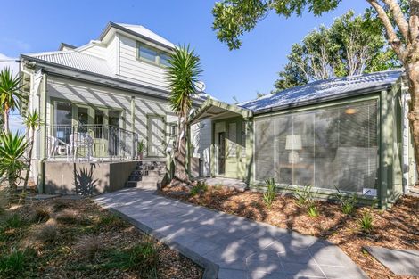 Photo of property in 65 Orangi Kaupapa Road, Northland, Wellington, 6012