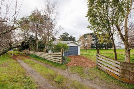 Photo of property in 765 Makerua Road, Tokomaru, Palmerston North, 4474