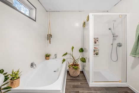 Photo of property in 122 Tremaine Avenue, Westbrook, Palmerston North, 4412