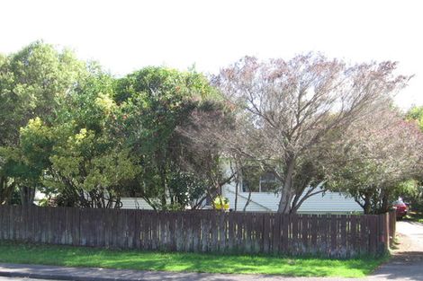 Photo of property in 47a Colwill Road, Massey, Auckland, 0614