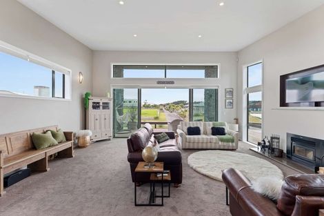 Photo of property in 3 Ngati Huia Place, Waitarere Beach, Levin, 5510