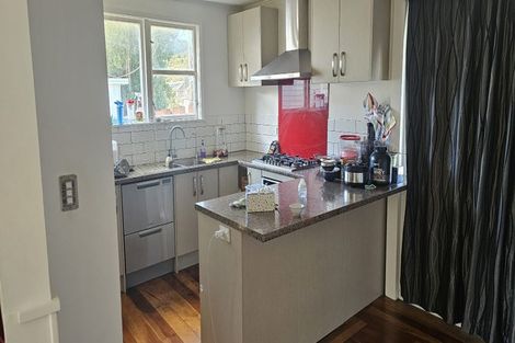 Photo of property in 87 Bell Street, Tawa, Wellington, 5028