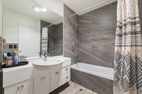 Photo of property in Goldridge Apartments, 9/43 Goldridge Way, Queenstown, 9300