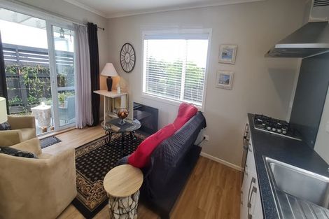 Photo of property in 39 Seagrass Place, Otaki Beach, Otaki, 5512