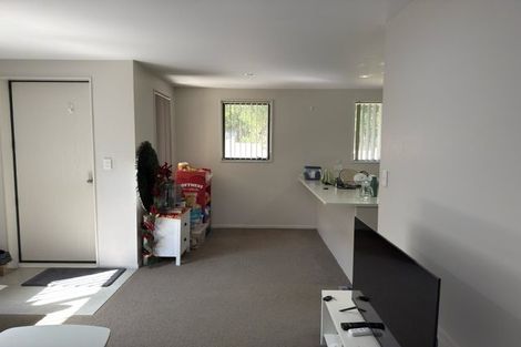 Photo of property in 12 Regency Place, Sunnynook, Auckland, 0632