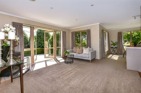 Photo of property in 10 Juliet Place, Rolleston, 7614