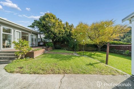 Photo of property in 19 Holly Grove, Maungaraki, Lower Hutt, 5010