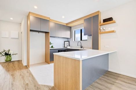 Photo of property in 30 Auranga Drive, Karaka, 2113