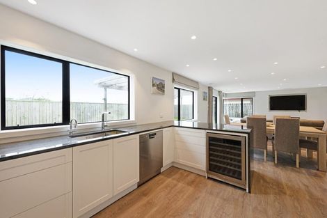 Photo of property in 20 Shastri Terrace, Khandallah, Wellington, 6035