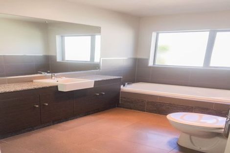 Photo of property in 6 Darion Drive, Flat Bush, Auckland, 2019
