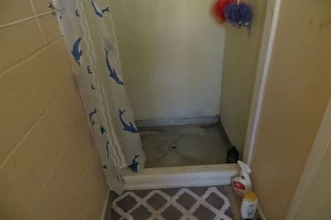 Photo of property in 18 Kent Street, Waiuku, 2123