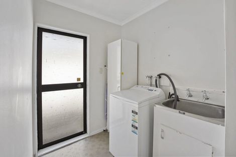 Photo of property in 51f1- Henry Street, Ebdentown, Upper Hutt, 5018