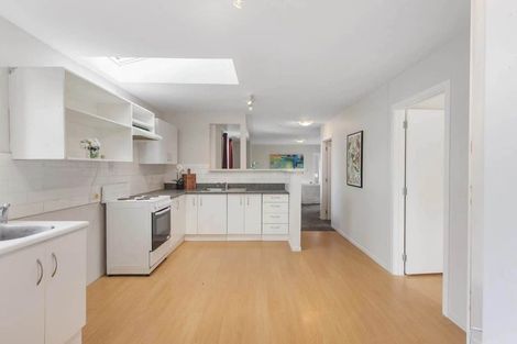 Photo of property in 37 Chorley Avenue, Massey, Auckland, 0614