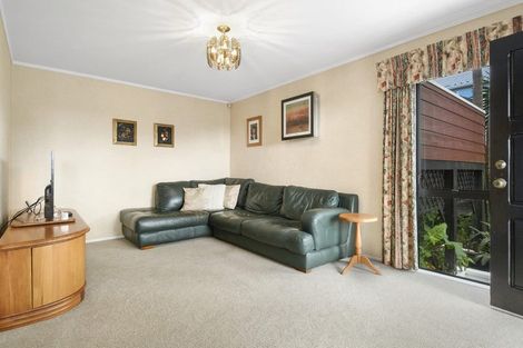Photo of property in 18 Da Vinci Place, West Harbour, Auckland, 0618