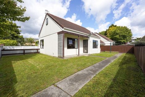 Photo of property in 51f1- Henry Street, Ebdentown, Upper Hutt, 5018