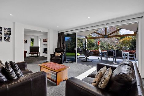 Photo of property in 184b Seaview Road, Westown, New Plymouth, 4310