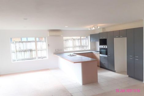 Photo of property in 32 Sandwick Drive, Weymouth, Auckland, 2103