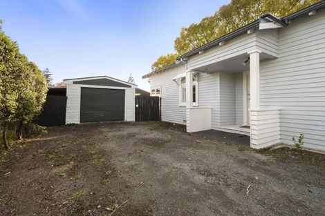 Photo of property in 33 Featherston Street, Takaro, Palmerston North, 4412