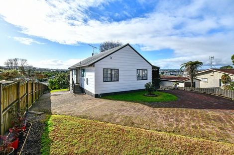 Photo of property in 34 Mcquarrie Avenue, Wattle Downs, Auckland, 2103