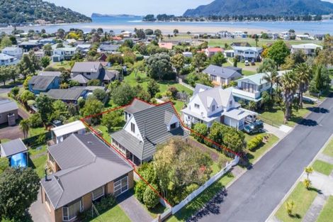 Photo of property in 8 Kauri Place, Tairua, 3508