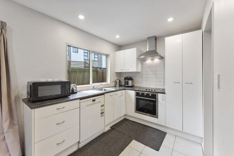 Photo of property in 8 Waldie Grove, Avalon, Lower Hutt, 5011