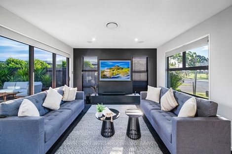 Photo of property in 73 Dynes Road, Rolleston, 7615