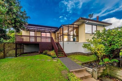 Photo of property in 27 Hassan Drive, Massey, Auckland, 0614