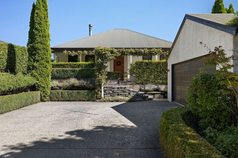 Photo of property in 68 Devon Street, Arrowtown, 9302