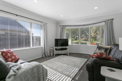 Photo of property in 15 Oaklands Drive, Cambridge, 3434