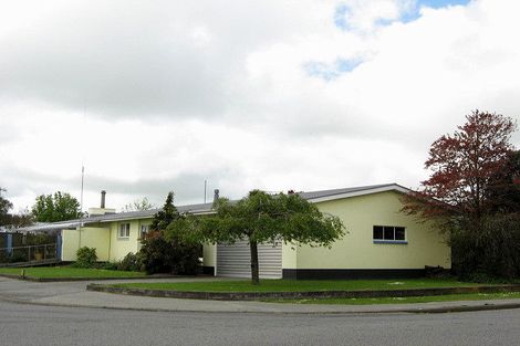 Photo of property in 6 Palmer Street, Rangiora, 7400