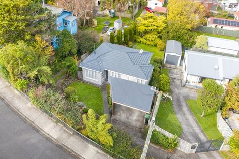 Photo of property in 4 Coates Street, Tawa, Wellington, 5028