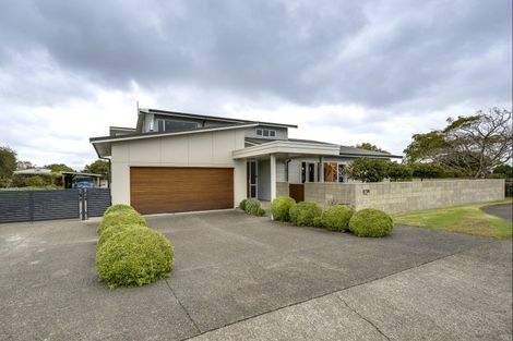 Photo of property in 17 Collison Terrace, Haumoana, 4102
