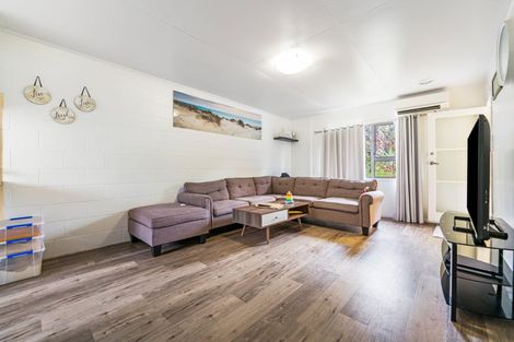 Photo of property in 87 Nikau Street, New Lynn, Auckland, 0600