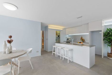 Photo of property in 64 Hewitts Road, Merivale, Christchurch, 8014